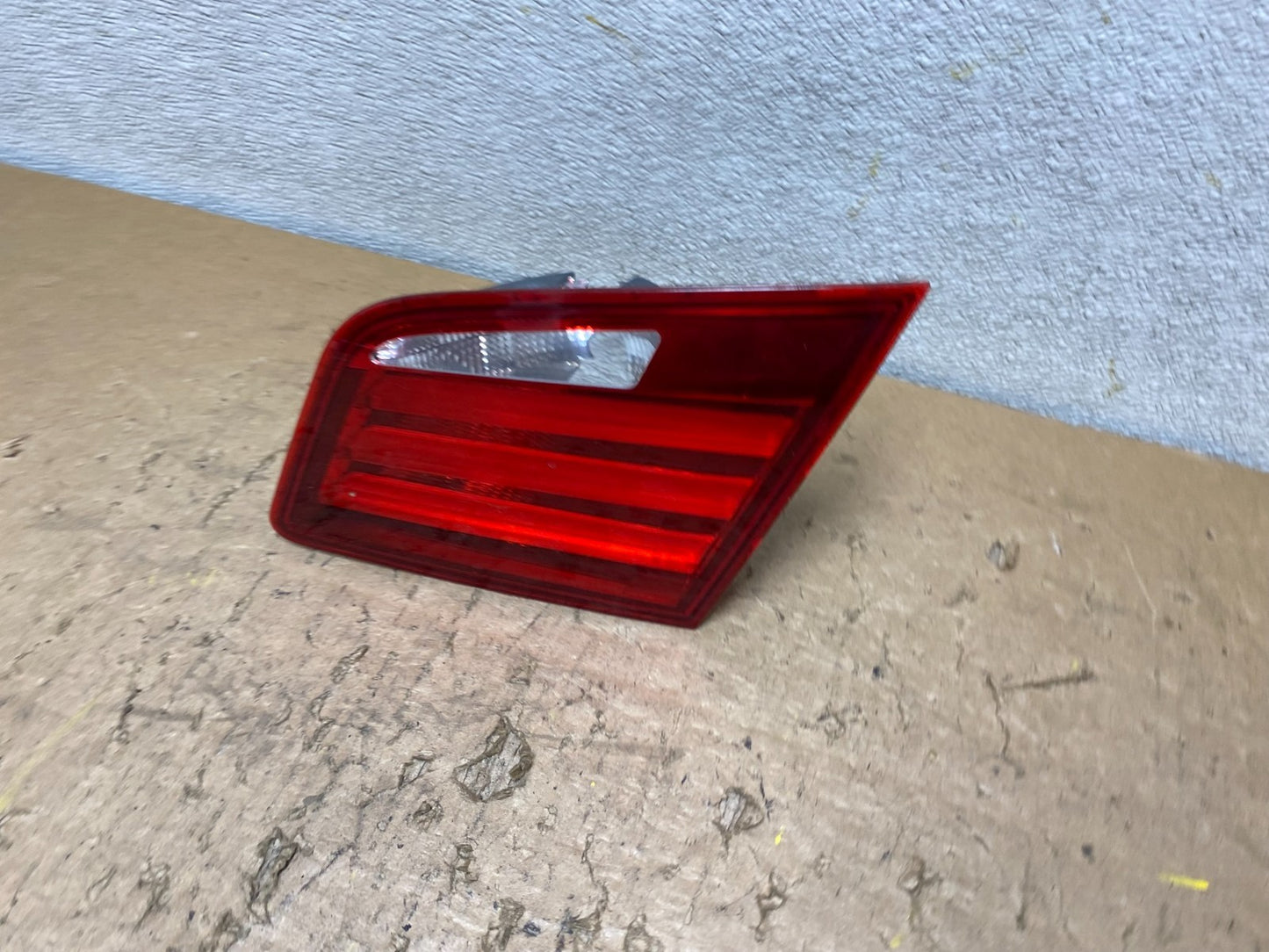 2011-2013 BMW 5 F10 Rear Right Passenger Rh Trunk Inner Tail Light OEM V8397 DW1