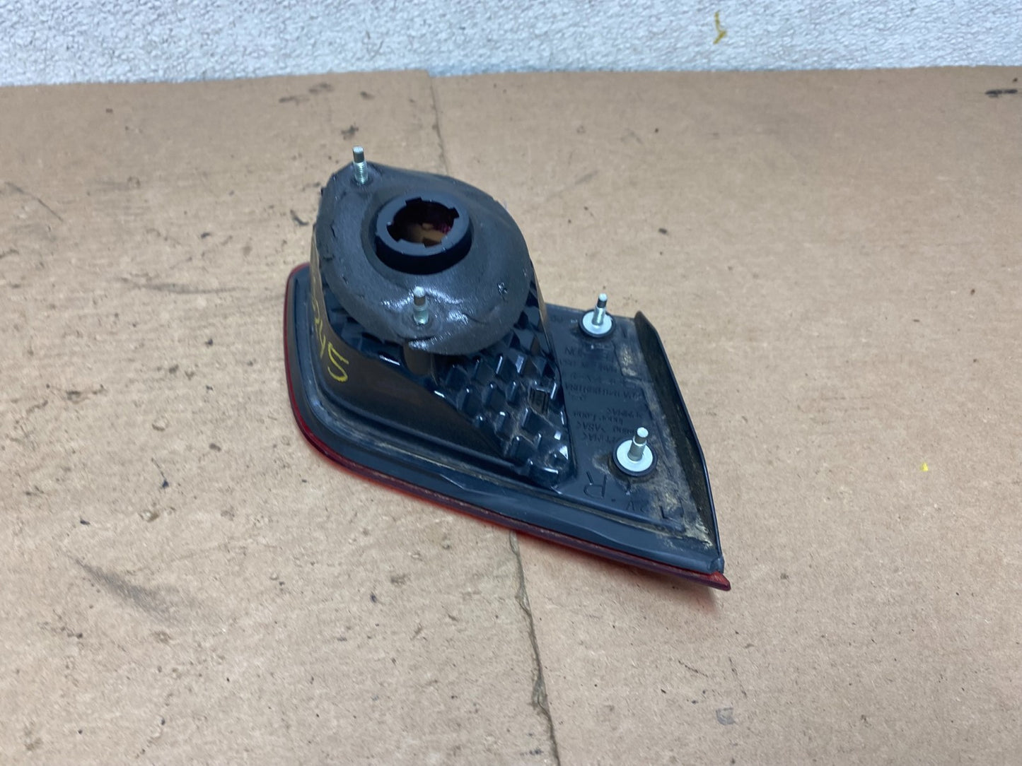 2010-2014 Subaru Legacy Right Passenger Rh Side Tail Light Inner Oem P5245 DW6