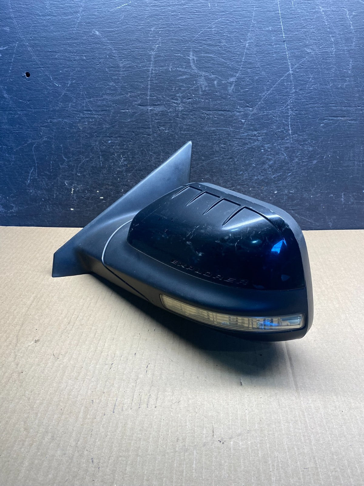 2015 - 2017 Ford Explorer Left Driver View Door Turn Signal Mirror AG3906 DW2