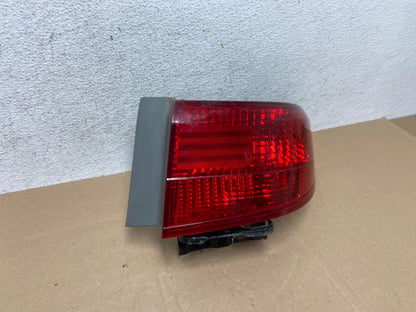 2005 Honda Accord Right Passenger Rh Side Tail Light AE4893 LK2