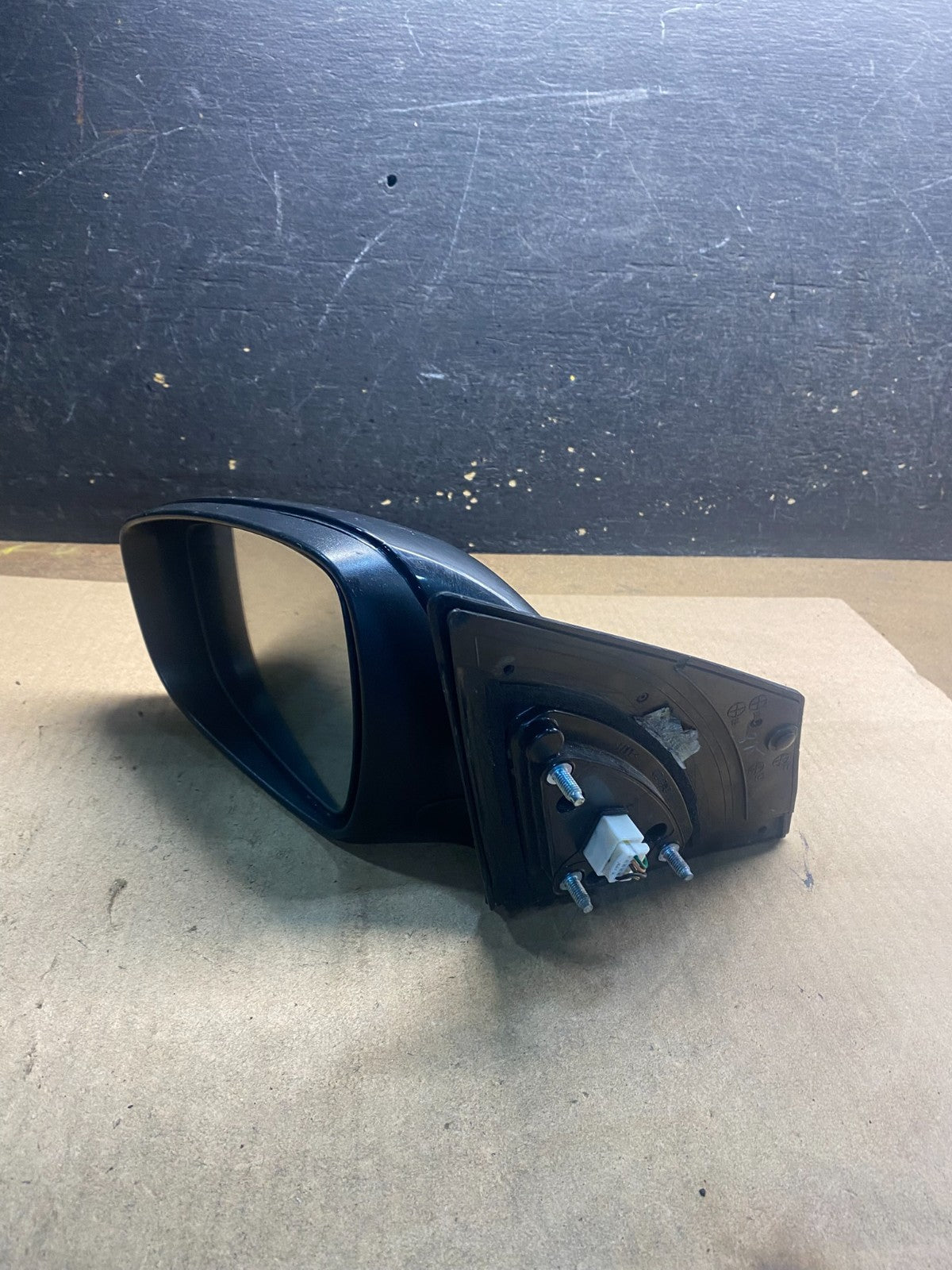 2011-2015 Hyundai Elantra Left Driver View Door Mirror OEM Z5486 MS10