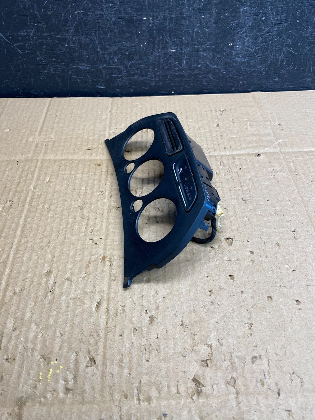 2013 to 2016 Ford Escape Climate Control Trim Panel W/ Switches ac9568 DG1