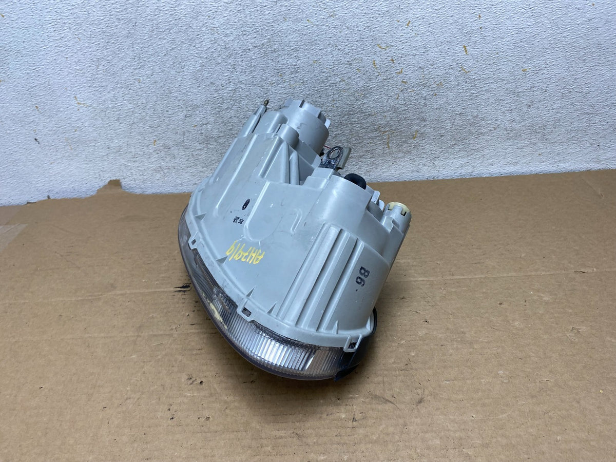 2002 to 2005 Hyundai Sonata Left Driver LH Side Headlight Halogen AH7919 DW7