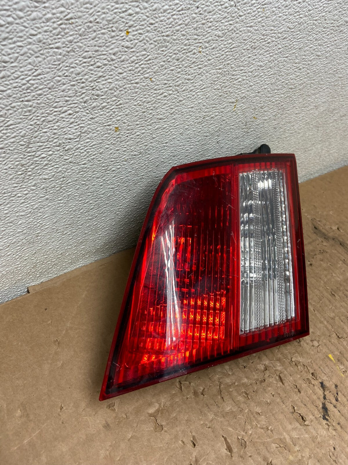 2002-2004 Infiniti i35 Inner Light Left Driver Side Tail Light OEM D8225 DG12