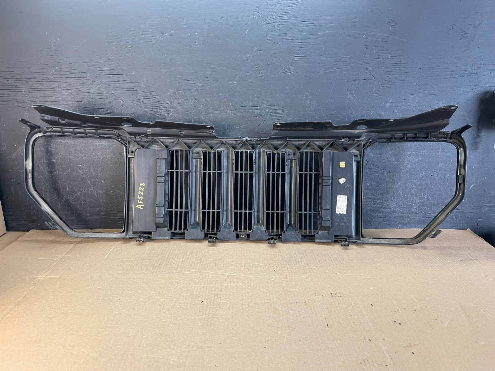 2008 2009 2010 2011 2012 Jeep Liberty Front Upper Grill Grille AF5223 DG3