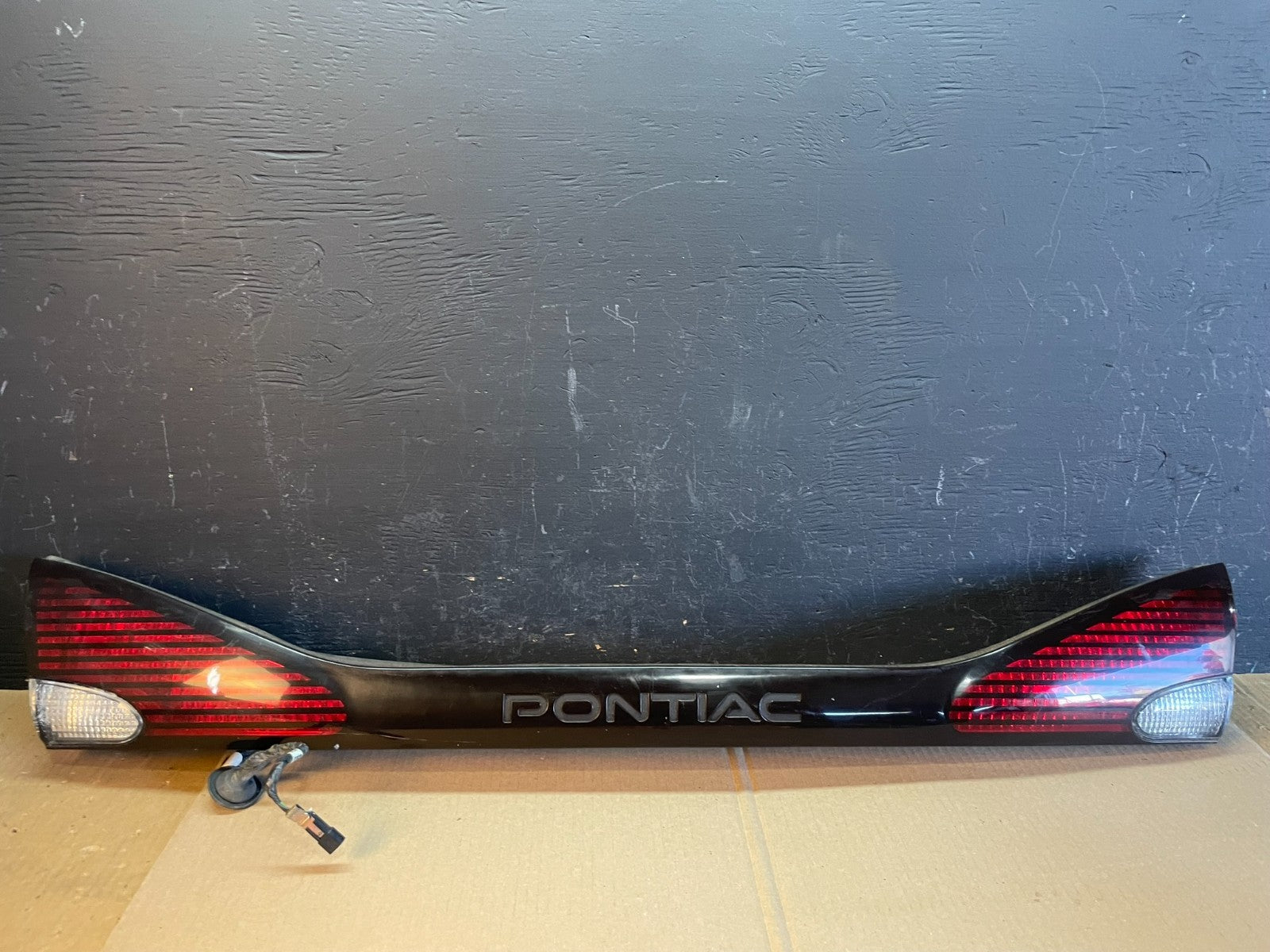 1996 to 1999 Pontiac Bonneville Tail Gate Tail Light Reverse light AB79200