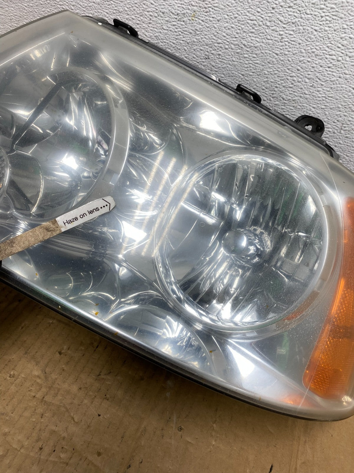 Xenon 2003-2006 Lincoln Navigator Left Driver Side Headlight AC7614 DW5