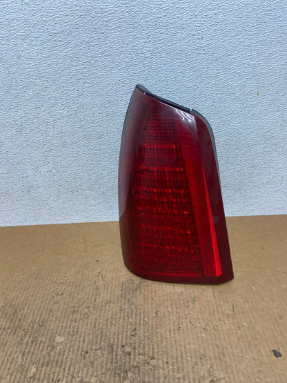 2000 to 2005 Cadillac Deville Left Driver Lh Side Tail Light AE2640 LK0