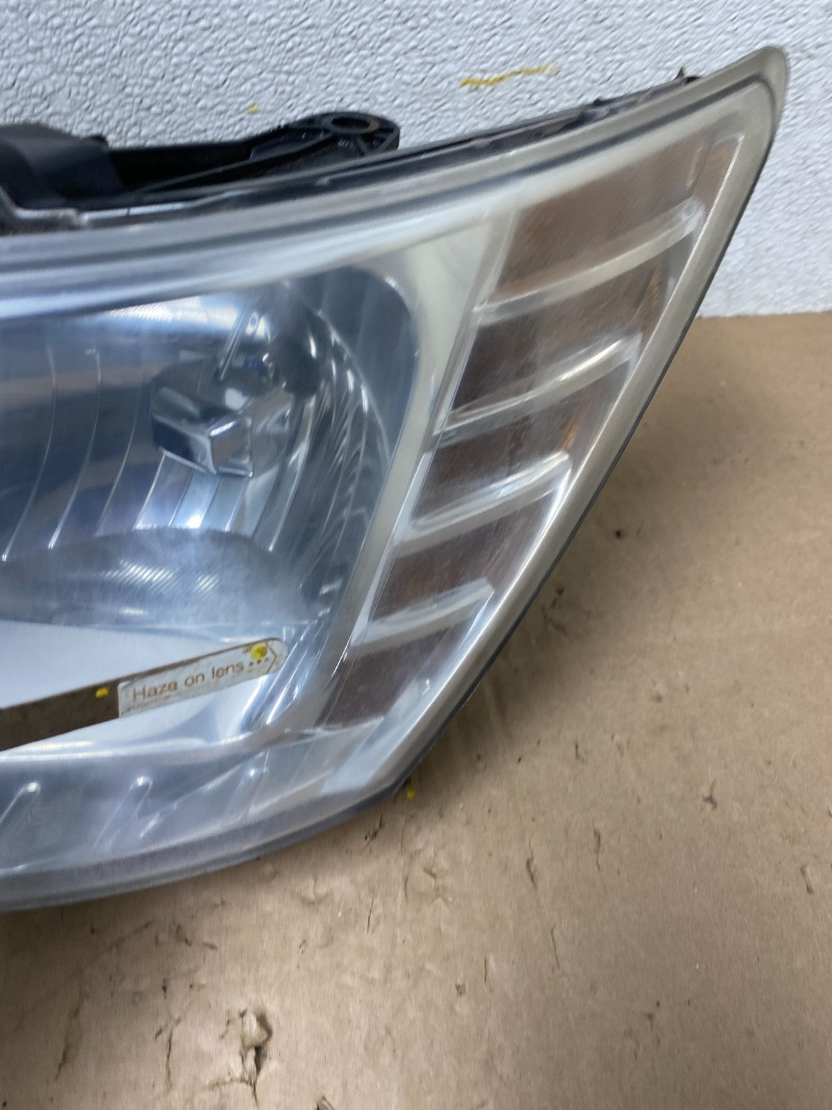 2009 to 2017 Dodge Journey Headlights Left+Right Set Halogen W3737 DW7