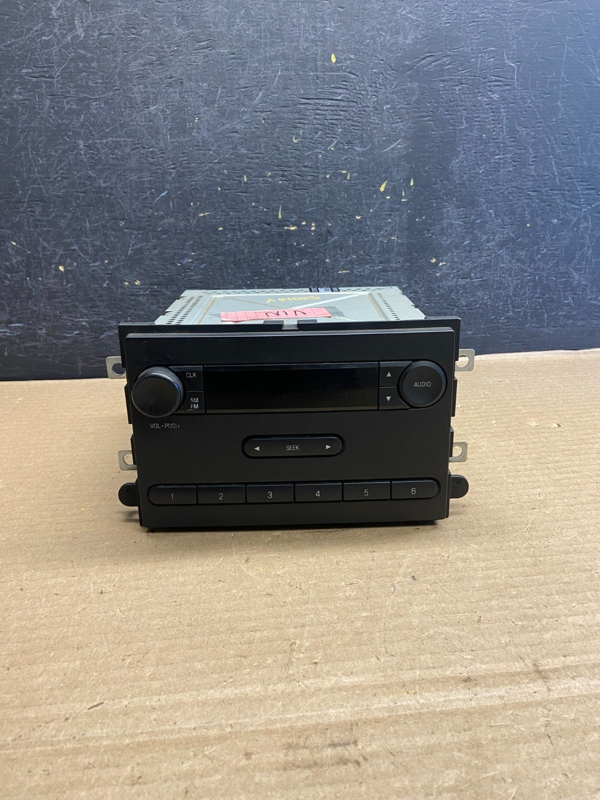 2008-2013 Ford E150 E250 E350 AM FM Radio Stereo Receiver ah1523 DG0