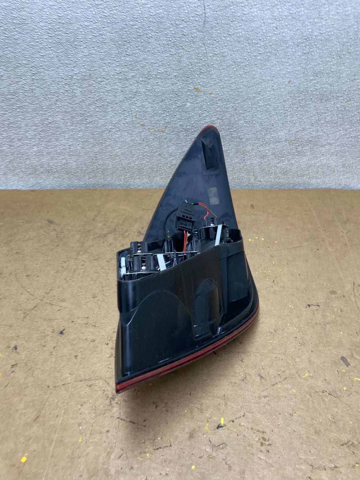 2006 to 2010 Mercedes W251 R-Class Right RH Smoked Tail Light X7072 PS5