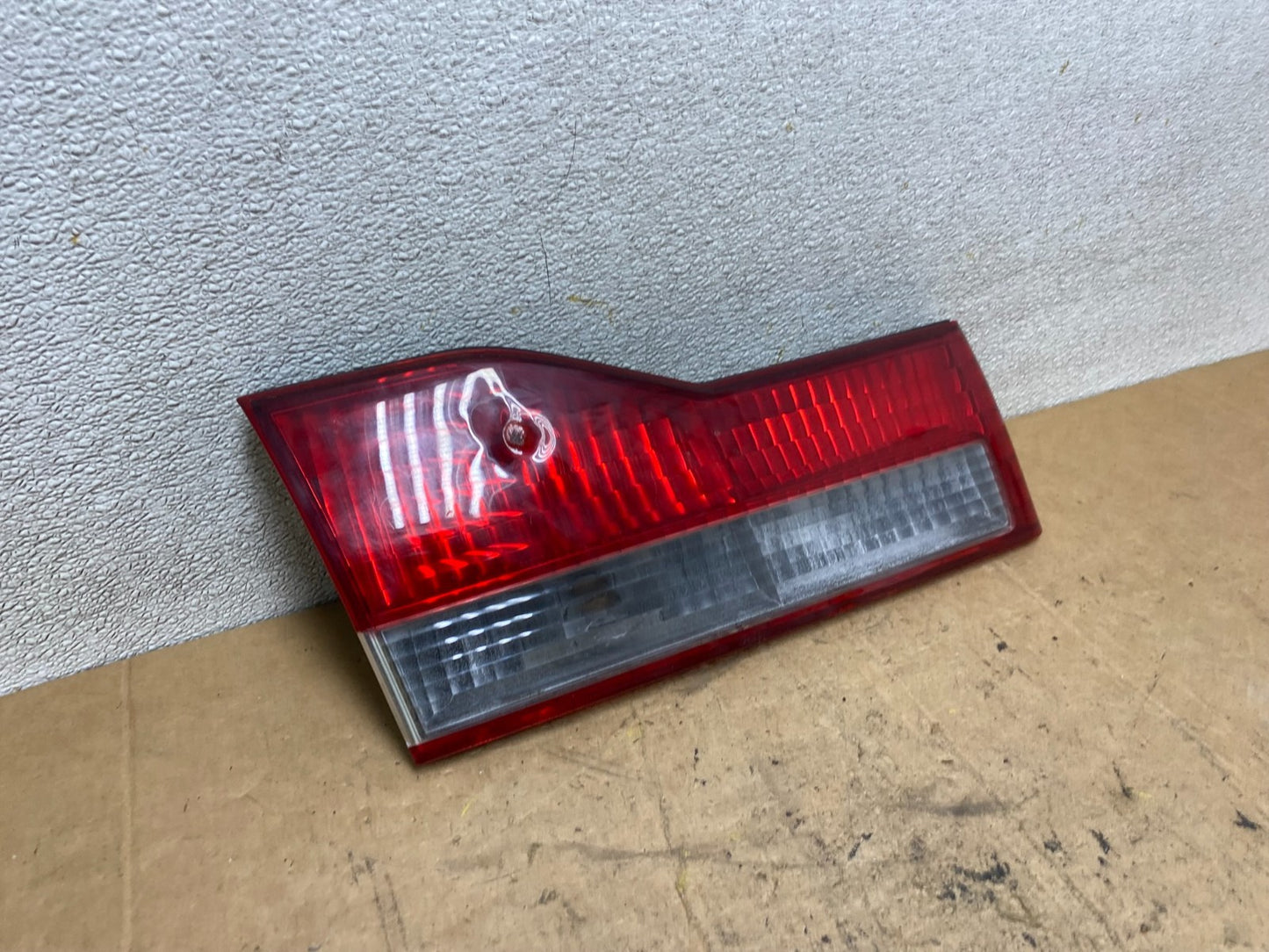 2001 to 2002 Honda Accord Left Driver LH Side Inner Tail Light OEM T3796 DW2