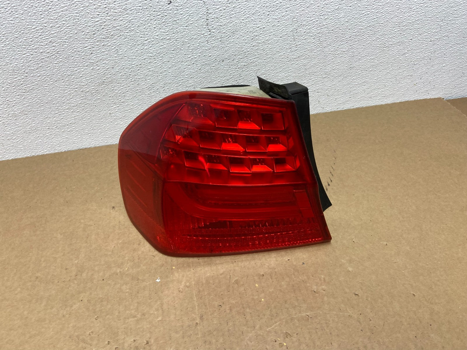 2009 2010 BMW 323i 325i 328i 335i 3 Series Left Driver Tail Light OEM AC0026 DW0