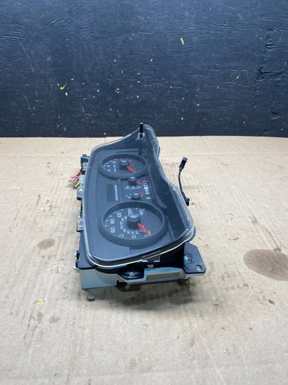 2009 to 2010 Mercury Marquis Speedometer Cluster Gauge Oem P5586 DG1