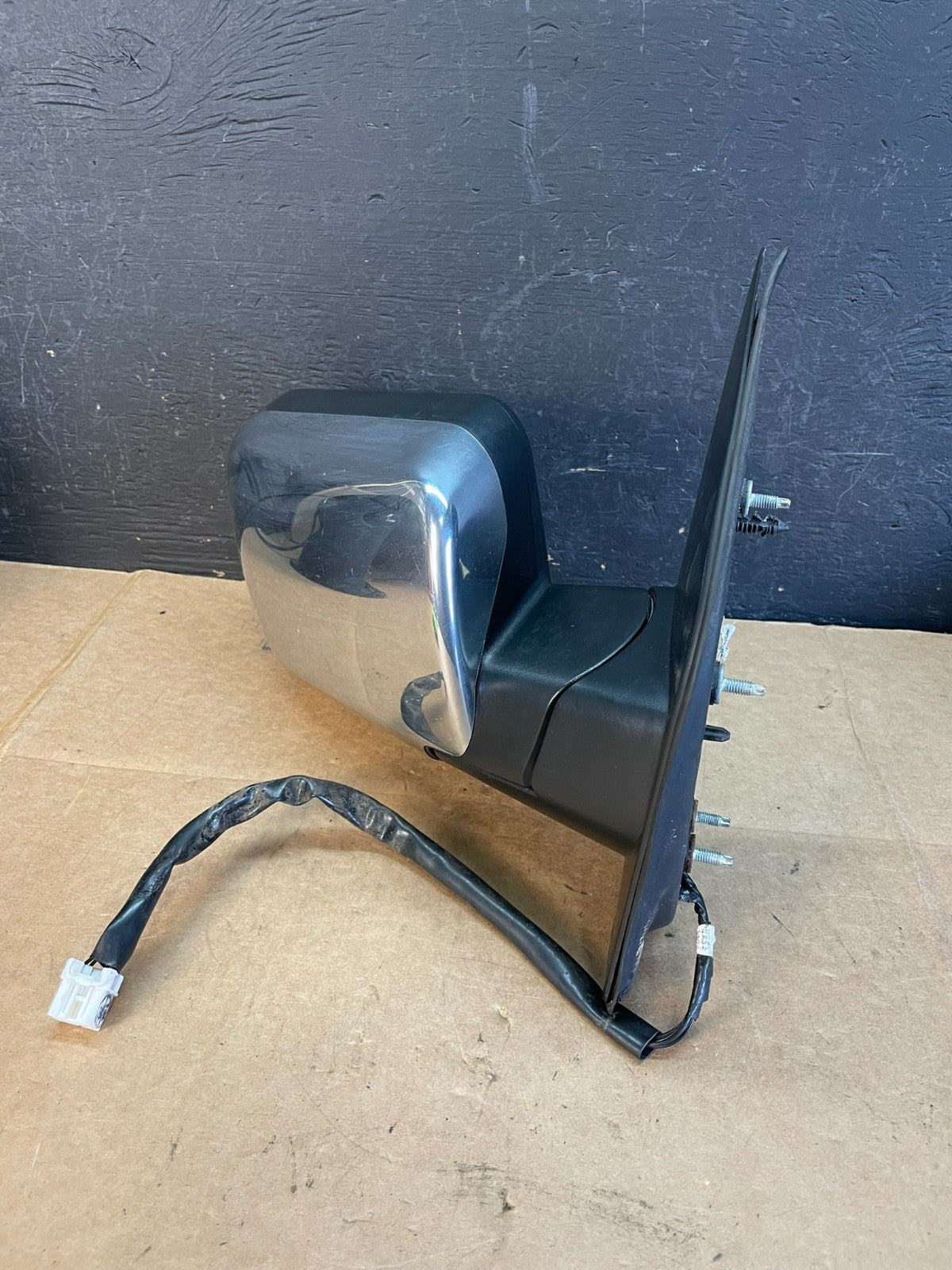 2004 to 2015 Nissan Armada Right Passenger Heated Door Mirror AE0943 DW1