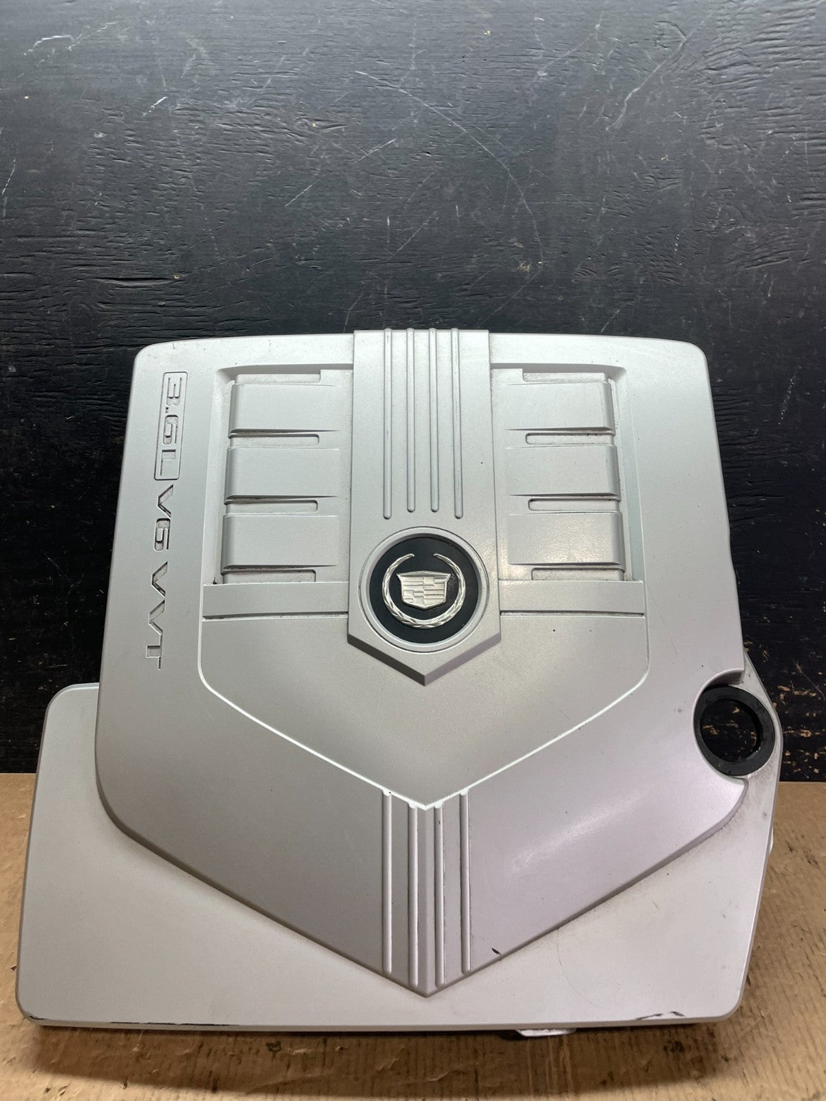 2004 to 2007 Cadillac CTS 3.6L Plastic Engine Cover Shield OEM Z6043 DG0