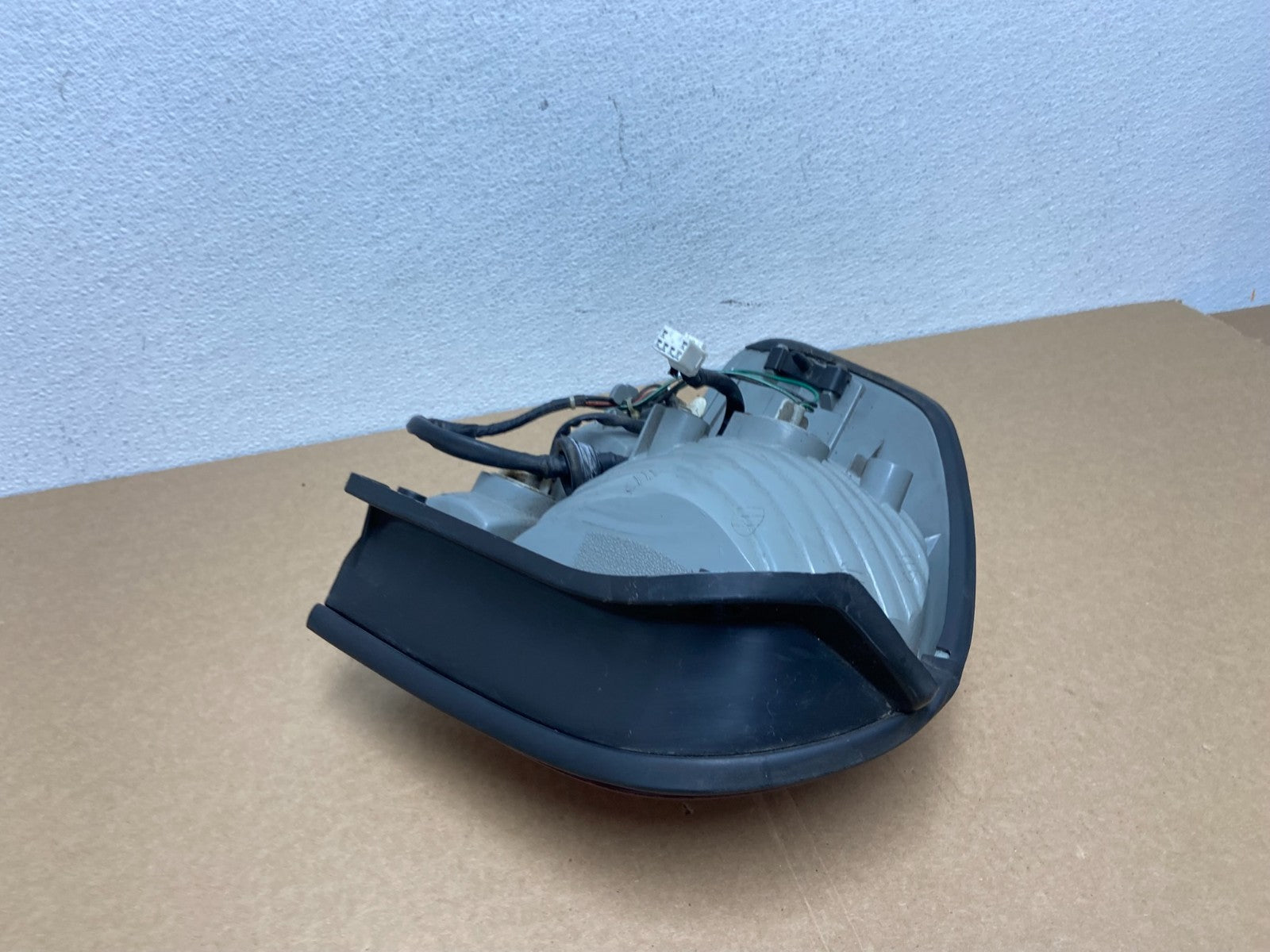 2005 to 2006 Hyundai Santa Fe Right Passenger Rh Side Tail Light Oem AB9944 DW4