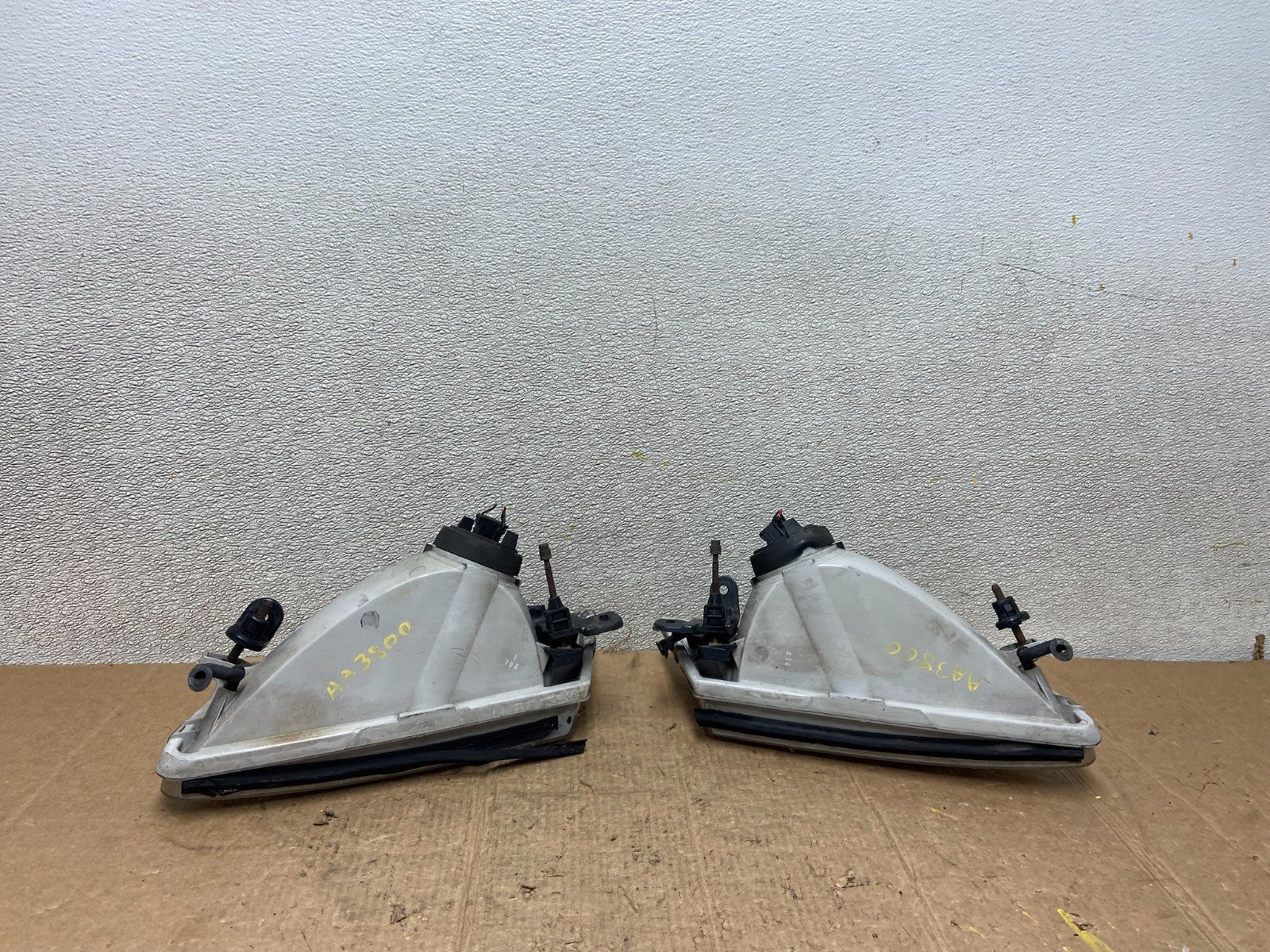 1997 1998 1999 Toyota Camry Left+Right Side Set Halogen Headlights AA3800 DW8