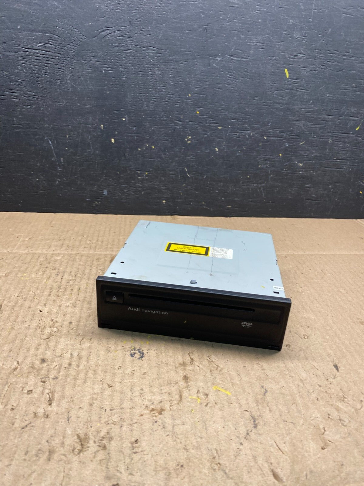 2006 to 2010 Audi A8 Navigation Nav DVD Player Reader M6690 DG0