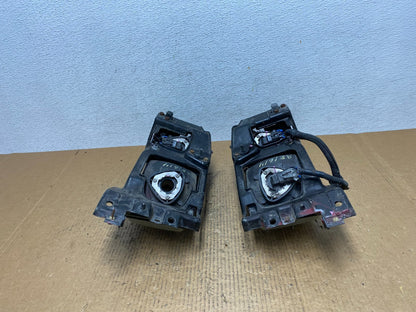 1995 to 1996 Buick Riviera Left+Right Headlights AE16147