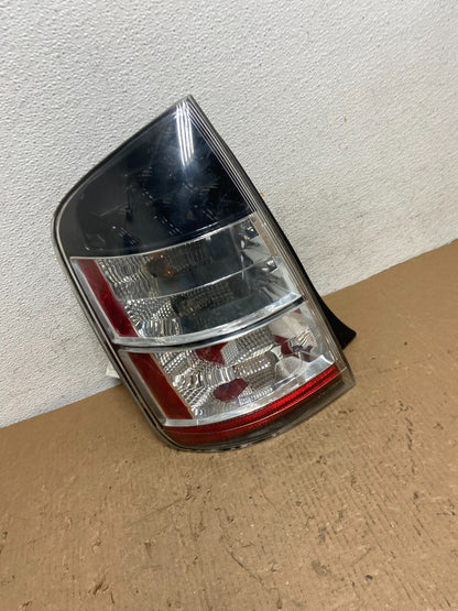 2004 2005 Toyota Prius Tail Light Left Driver Lh Side AD8242 DW2