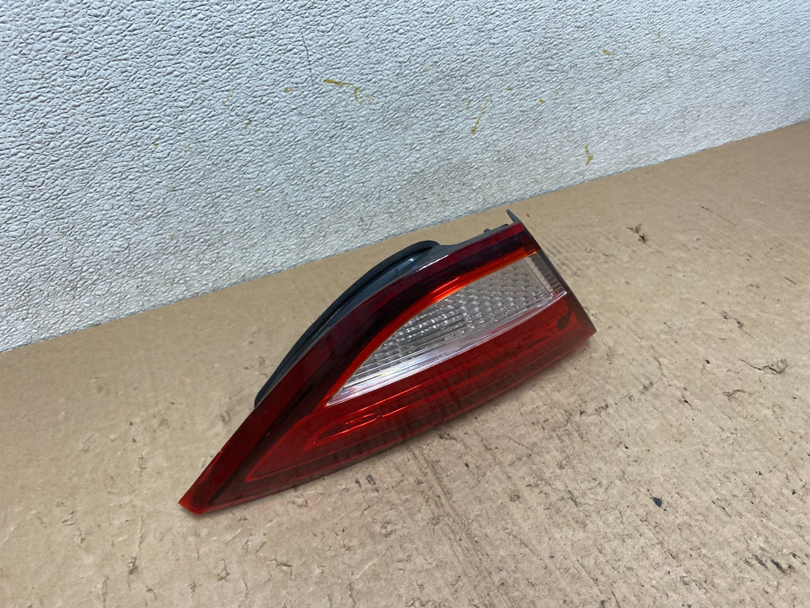 2015 to 2017 Chrysler 200 Sedan Left Driver Side Inner Tail Light Q2843 DW2