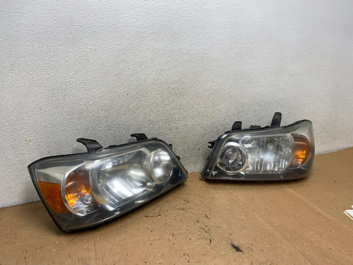 2004 2005 2006 Toyota Highlander Headlights Left+Right Side AI8982 DW2