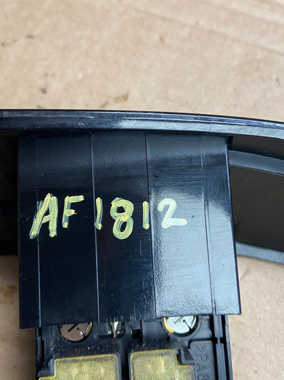 2004 to 2010 Toyota Sienna Left Side Climate Switches Bezel Trim AF1912 DG6
