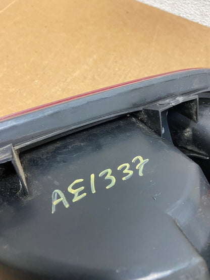 2004 to 2007 Dodge Grand Caravan Left Driver Lh Tail Light AE1337 LK6