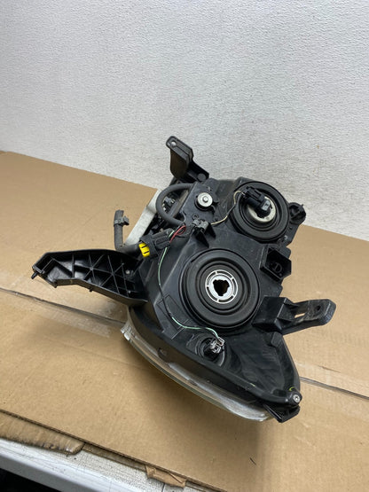 2013 to 2016 Nissan Pathfinder Right Passenger RH Side Headlight AE6706 DW11