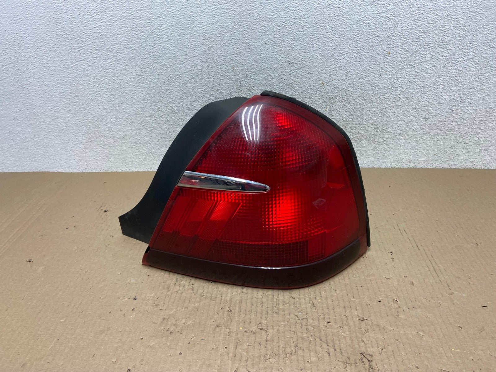 1998 to 2002 Mercury Grand Marquis Right Passenger Rh Side Tail Light AF2844 LK0