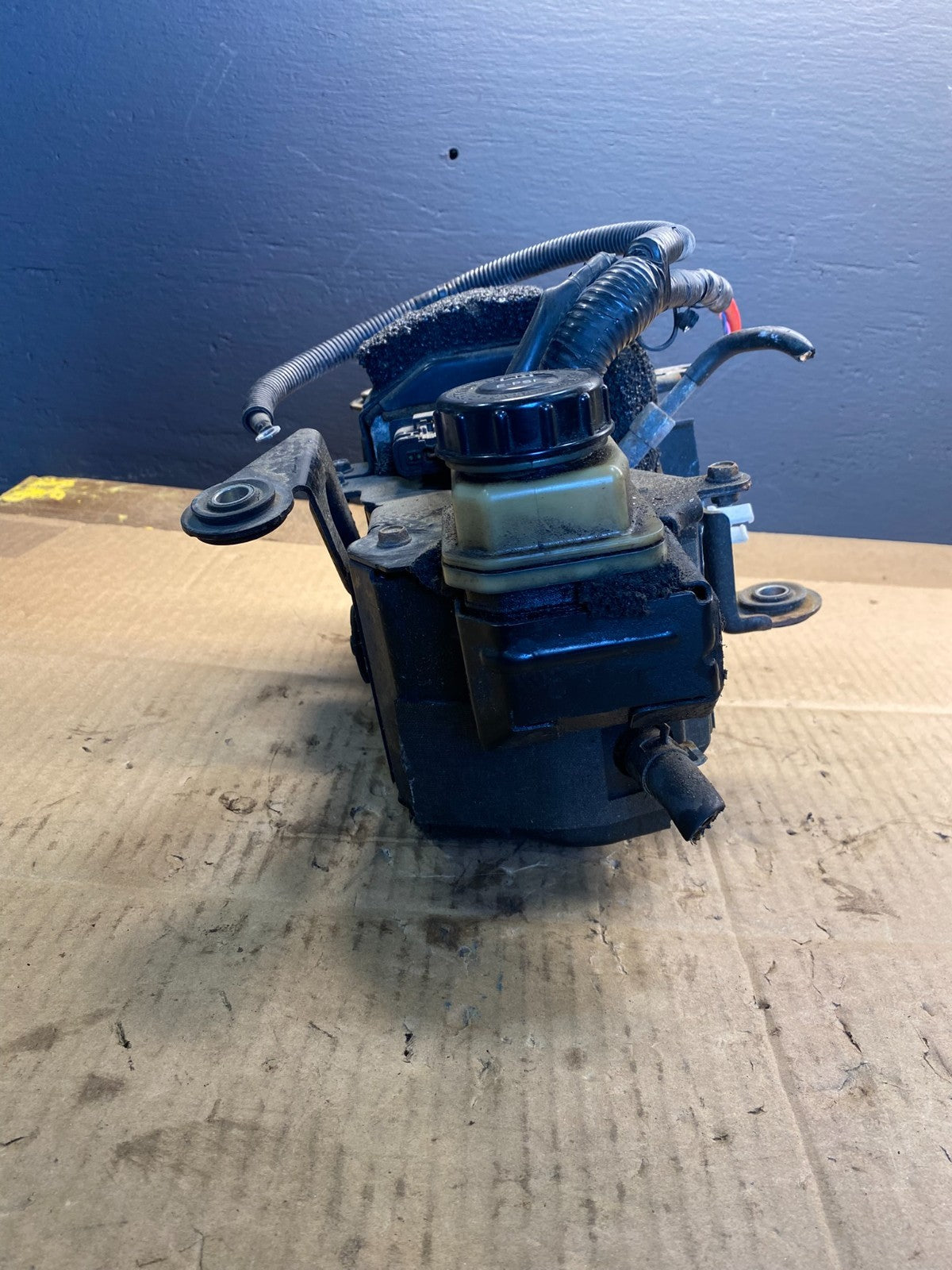 2011 - 2017 Nissan Quest Power Steering Pump Motor Unit OEM AB41673