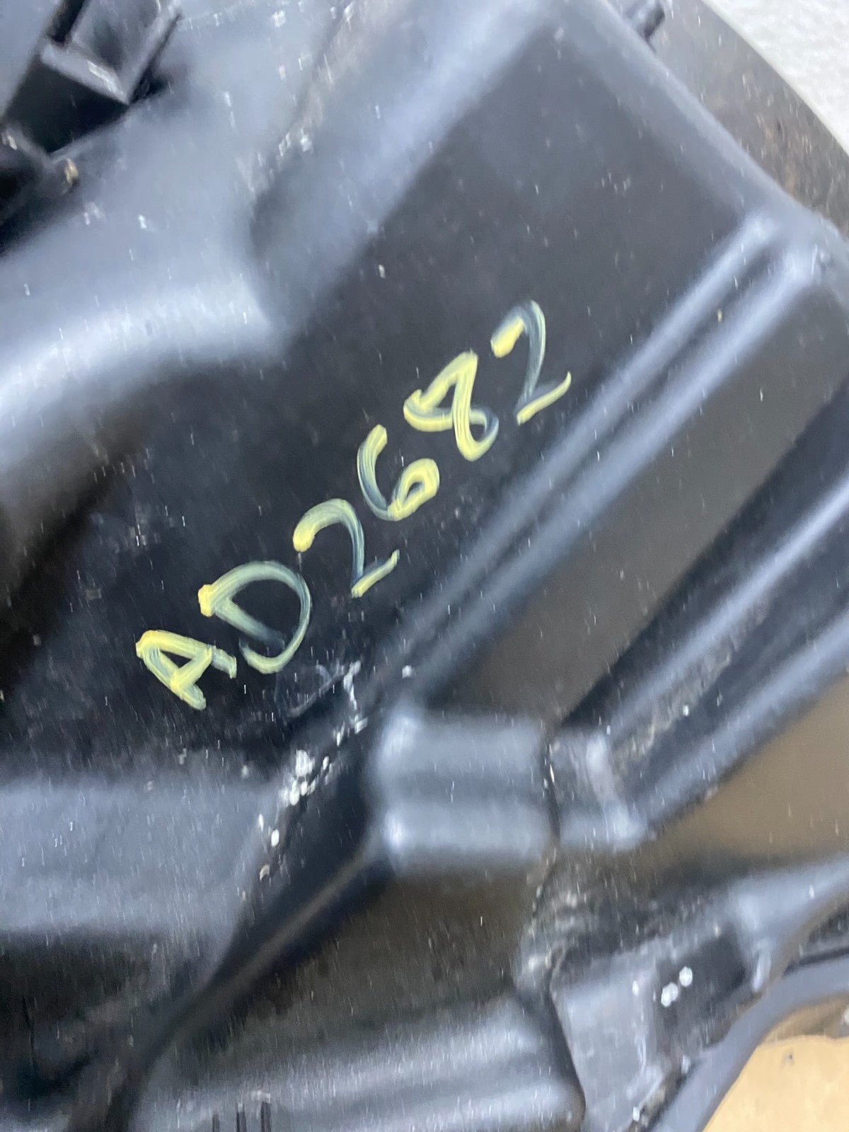 2004 - 2011 Mitsubishi Endeavor Headlight Right Passenger Rh Side AD2681 DW11
