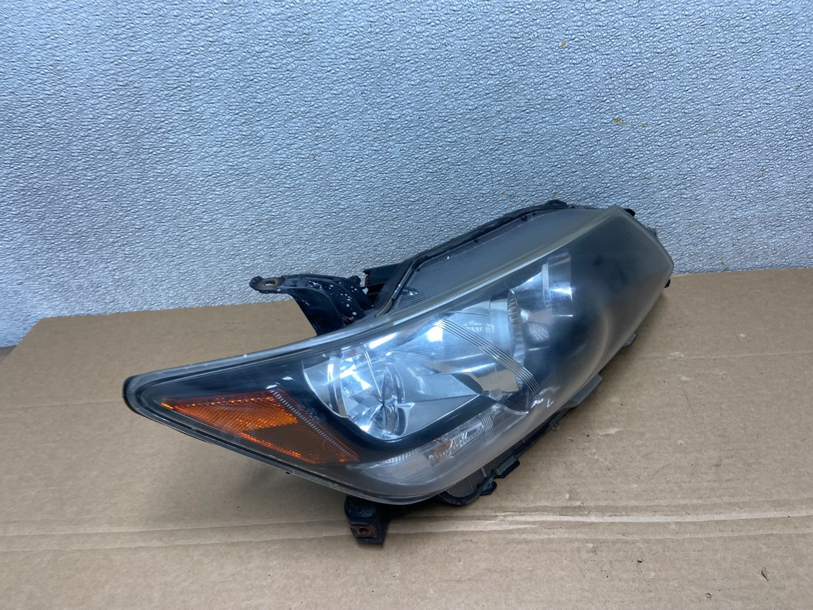 2011 2012 2013 Scion Tc Right Passenger Rh Side Halogen Headlight Oem Y6972 DW2