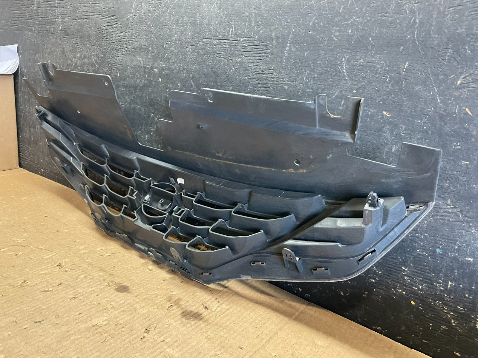 Sedan 2010 2011 2012 Nissan Altima Front Upper Grill Grille Y9774 DG6