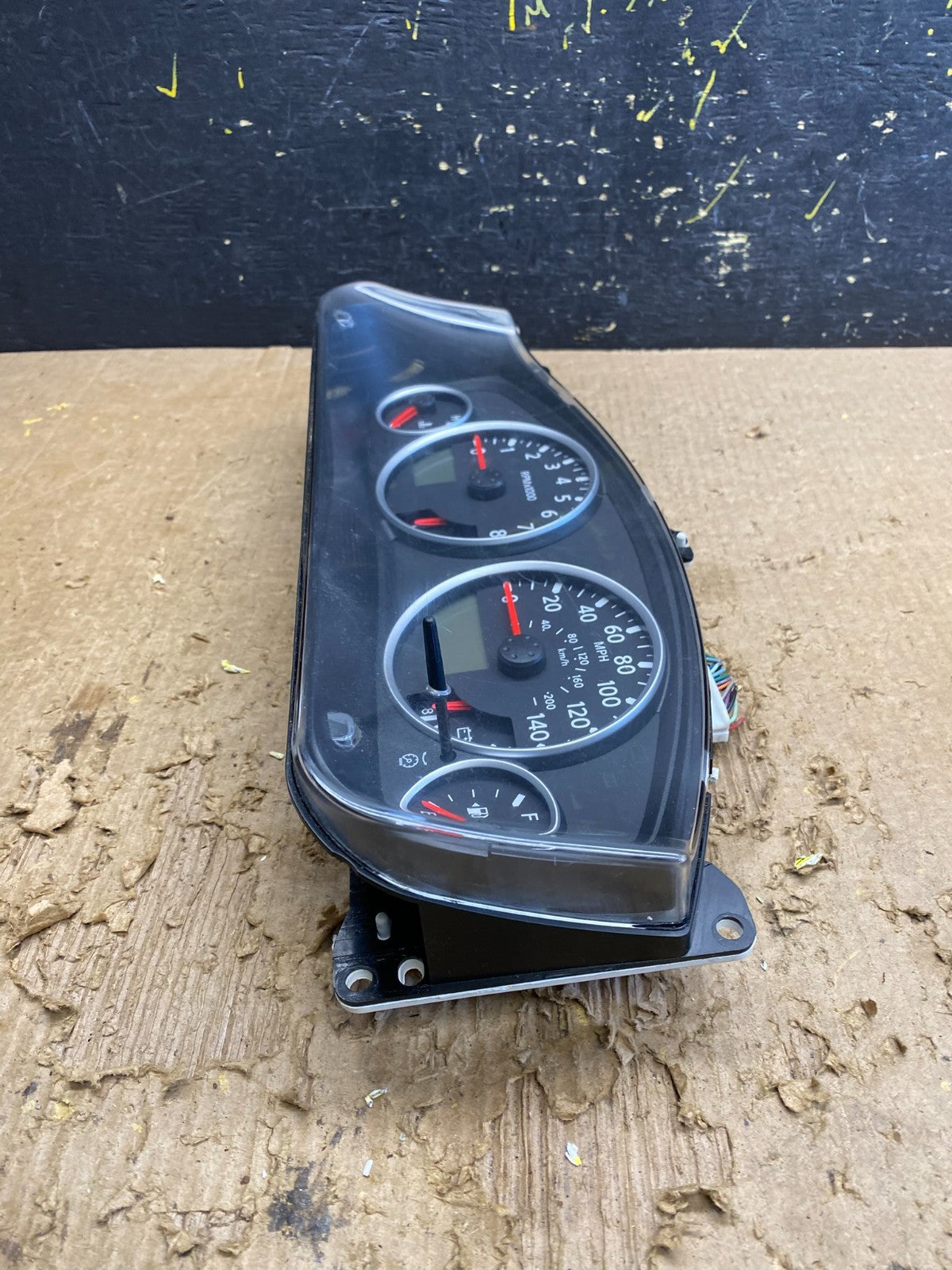 2005 Nissan Pathfinder Speedometer Cluster Gauge OEM  Z9980 DG2