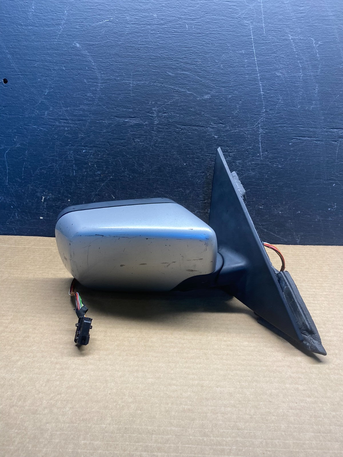 2001 to 2006 BMW 325i Right Passenger Side View Door Mirror AF4066 DG0