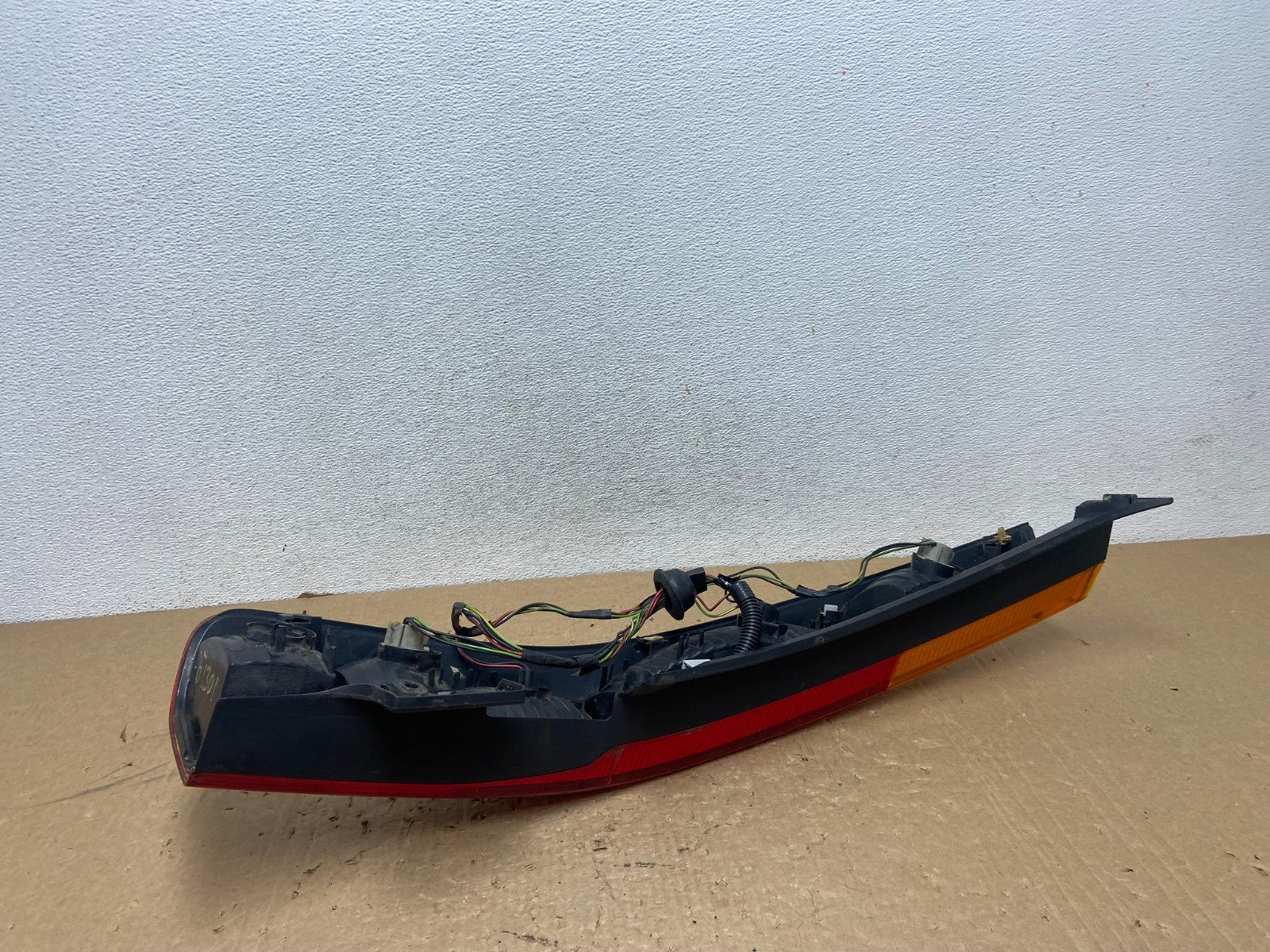2002 - 2004 Honda Crv Cr-v Right Passenger Rh Side Tail Light AG1301 LK3