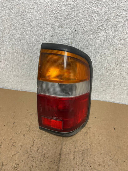 1996 - 1998 Nissan Pathfinder Right Passenger RH Side Tail light AC7317 LK0