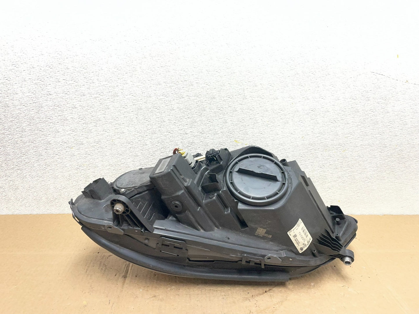 2014 2015 2016 Mercedes W212 E E300 E400 Right Passenger LED Headlight Y8910 DW5