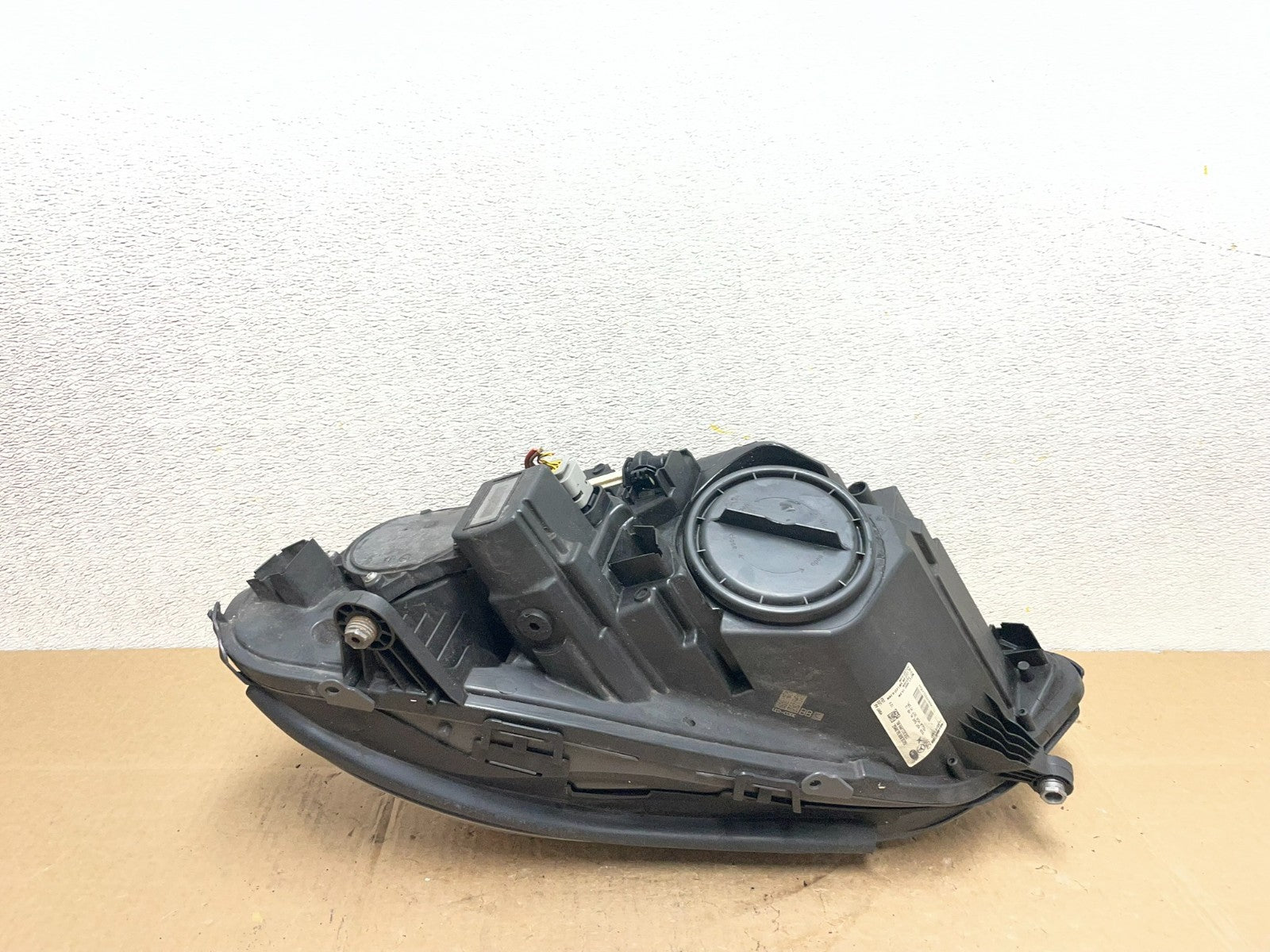 2014 2015 2016 Mercedes W212 E E300 E400 Right Passenger LED Headlight Y8910 DW5