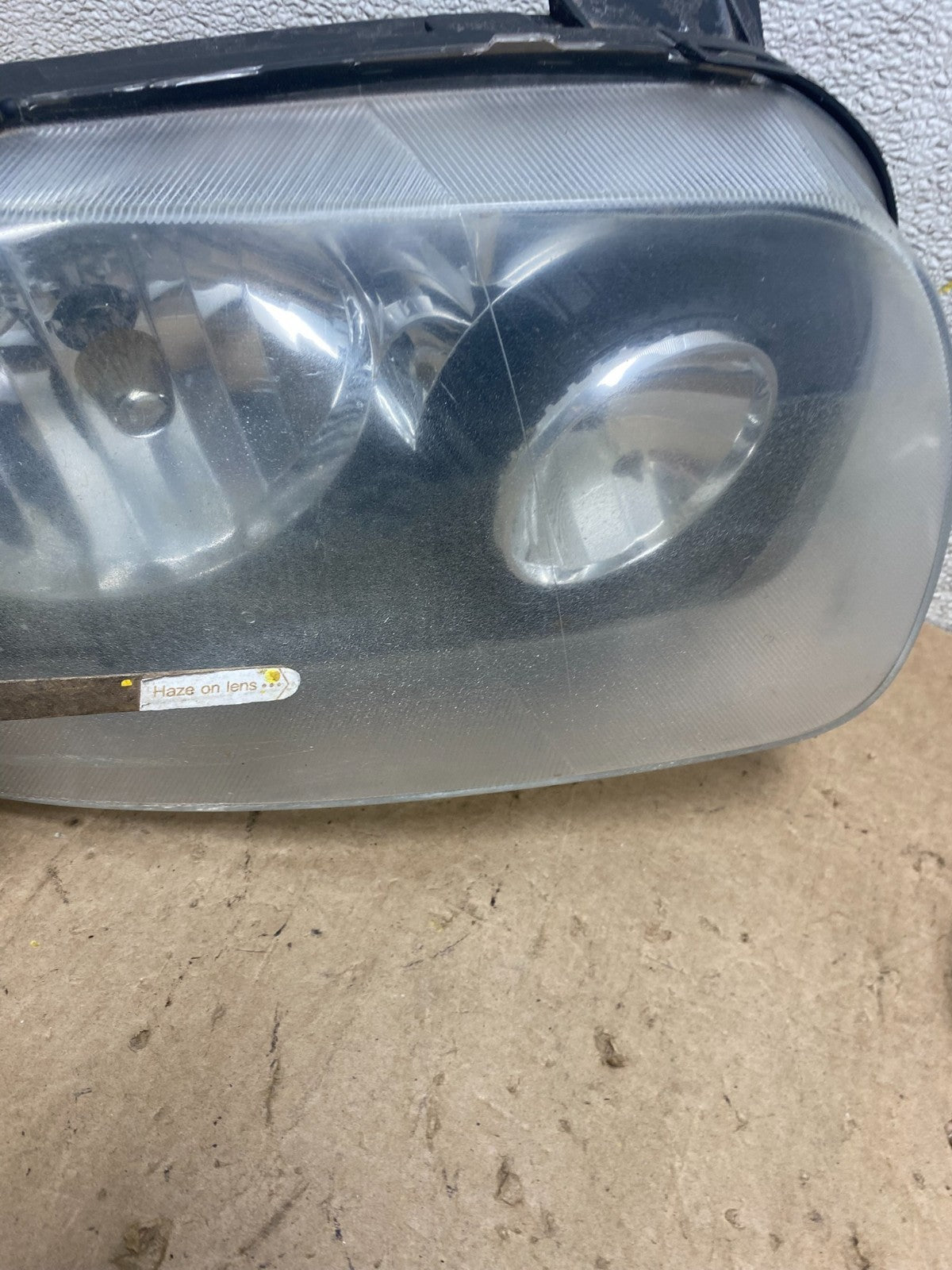 2005 to 2007 Ford Escape Headlights Left+Right Side Set Halogen W9037 DG3