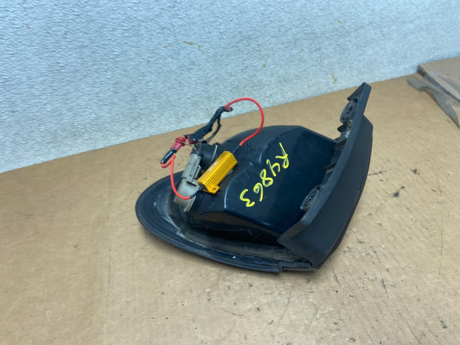 1998 - 1999 Ford Taurus Wagon Sedan Left Driver Side Tail Light Oem R4863 DW7