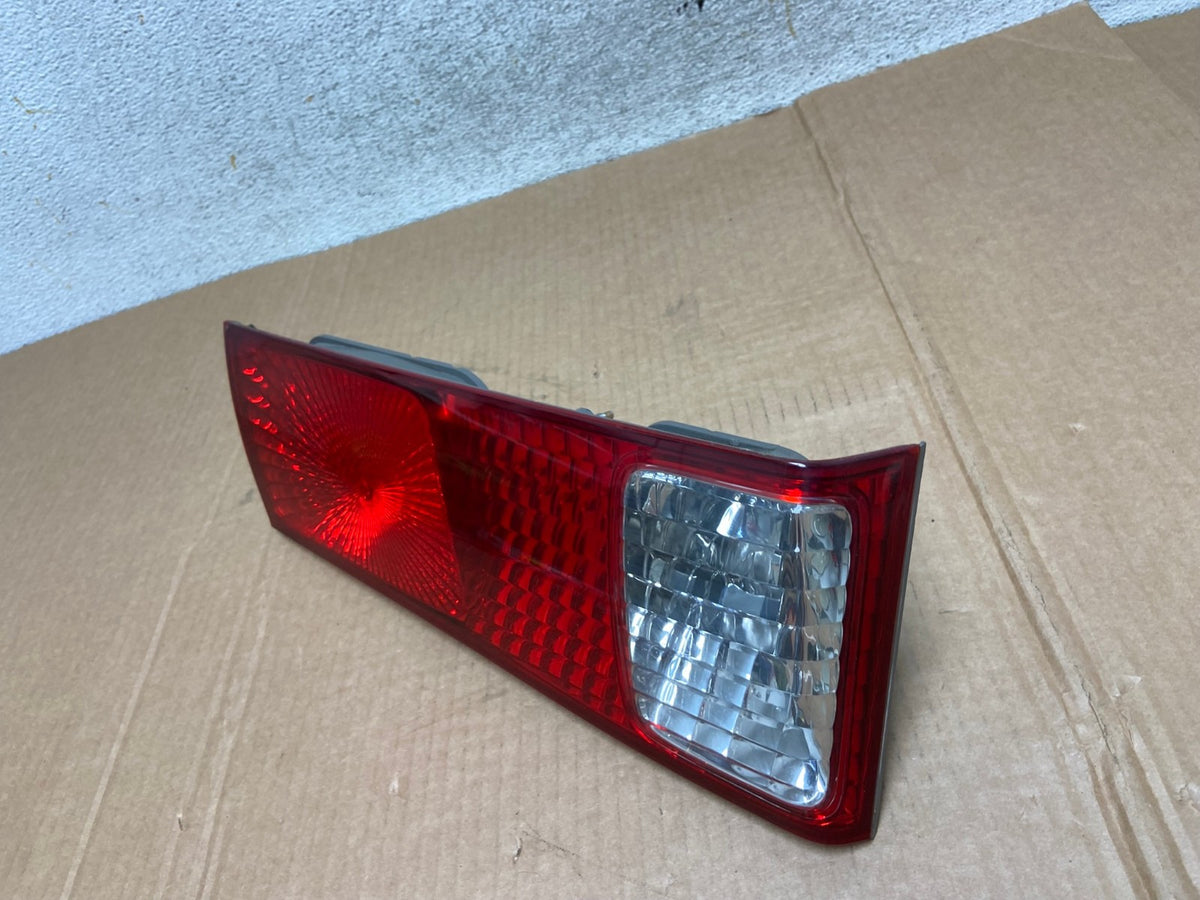 2000 to 2001 Toyota Camry Tail Light Inner Left Driver Lh Inner AI3771 LK1