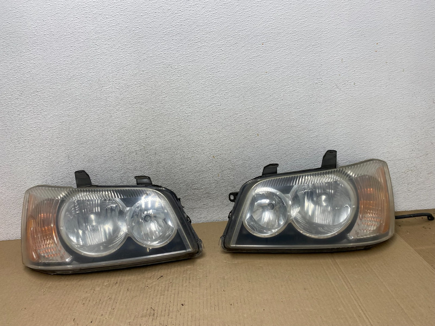 2001 2002 2003 Toyota Highlander Headlights Left+Right Side AF5856 DW0