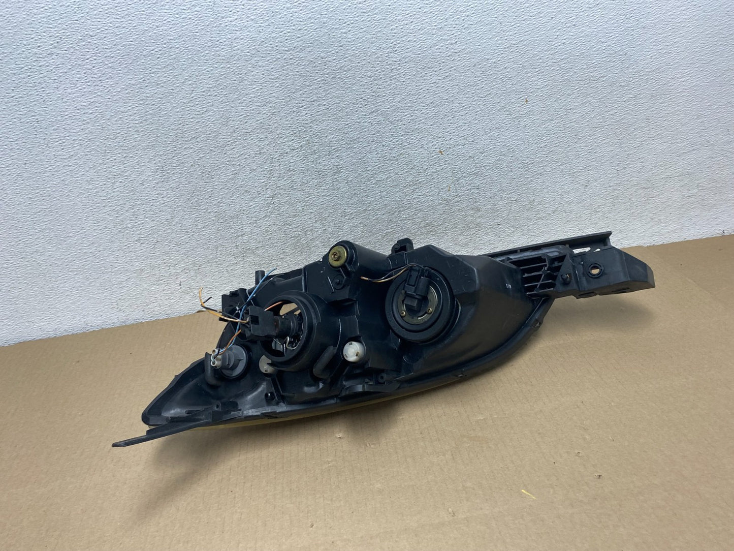 2004 to 2009 Mazda 3 Hatchback Right Passenger Rh Side Headlight AG5826 DW5