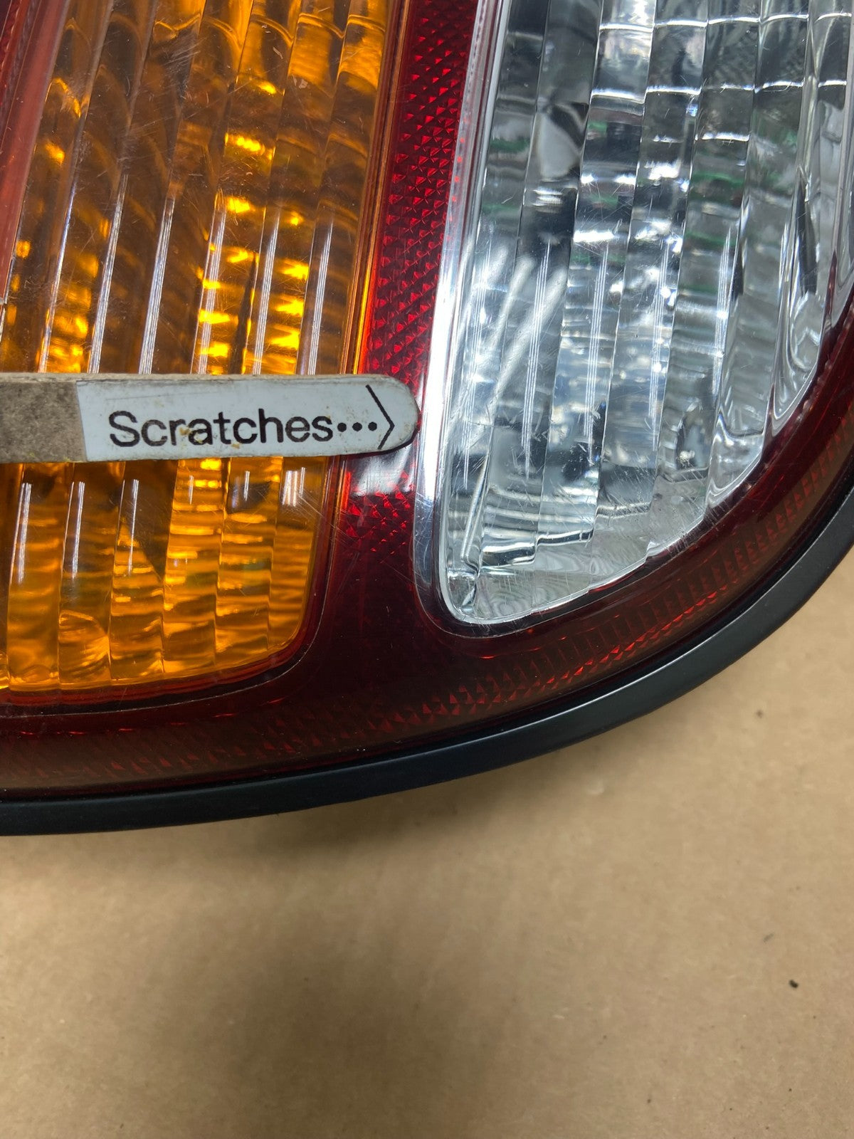 1998 2000 Toyota RAV4 Right RH Passenger Side Tail Light AC7440 DG3
