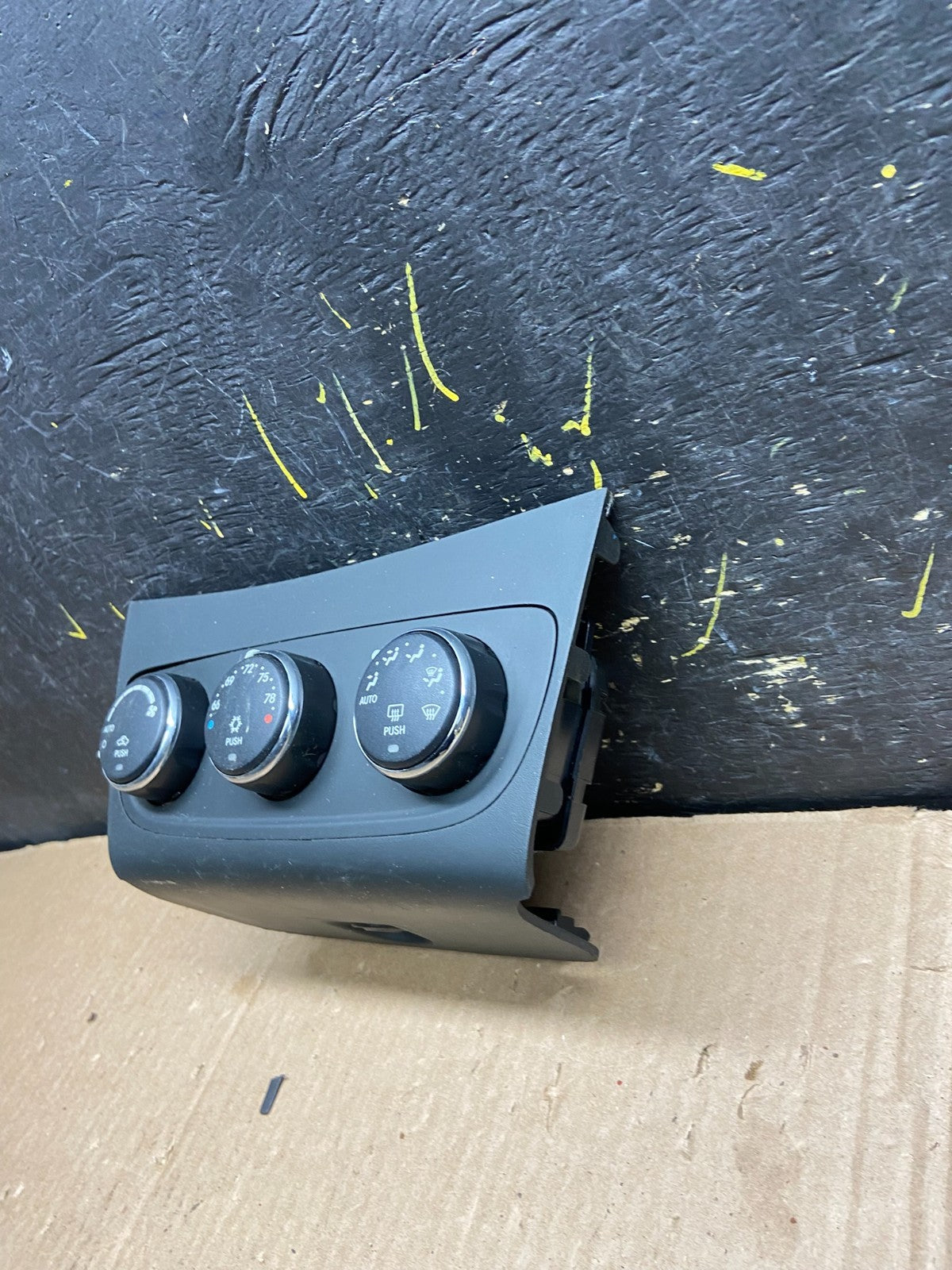 2011-2014 Chrysler 200 Heater AC Climate Switch Temperature Control y5376 DG2