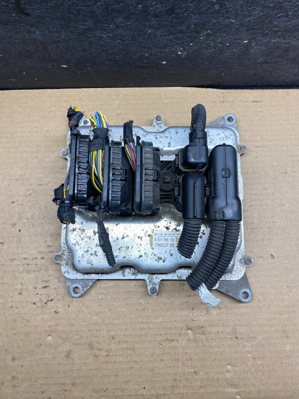 2013 - 2015 BMW 328i ECM ECU Engine Computer 8614949-01 AI7555 DG0