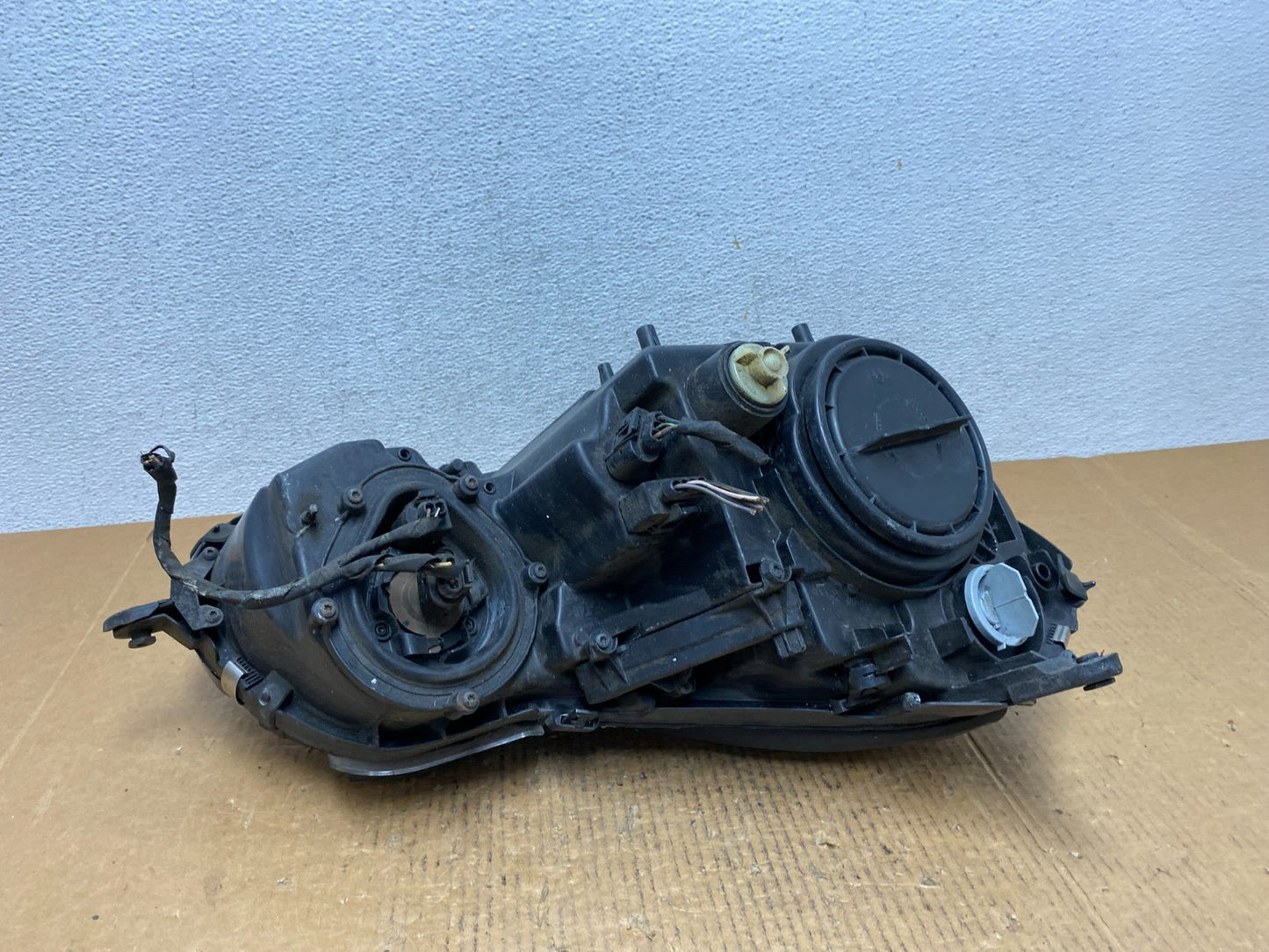 2003-2006 Mercedes E E320 E350 Left Driver Lh Side Halogen Headlight AE1238 DW6